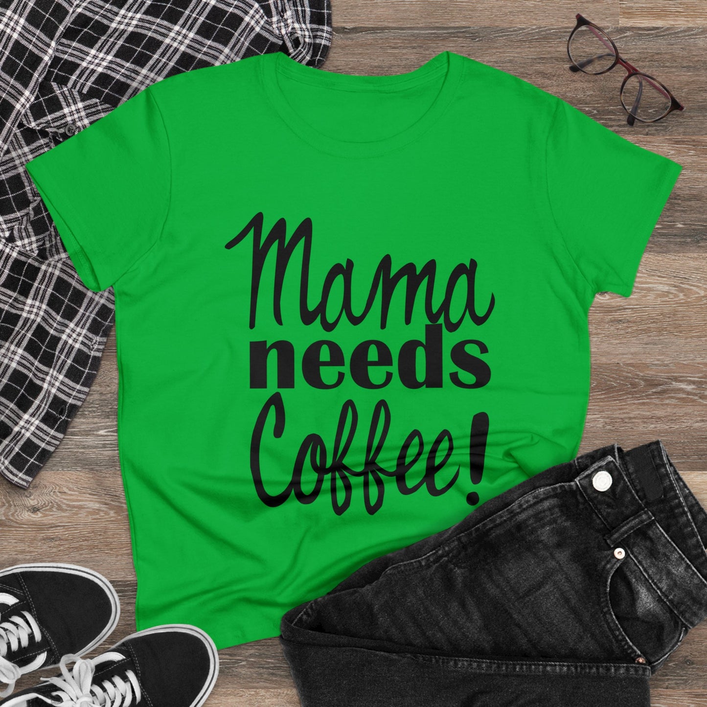 Mama Needs Coffee Women's Tee-shirt SEMI-FITTED